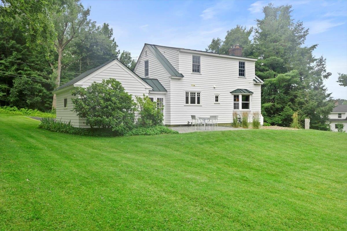 662 Burgess Road Bennington, VT 05201 - Photo 22 of 39