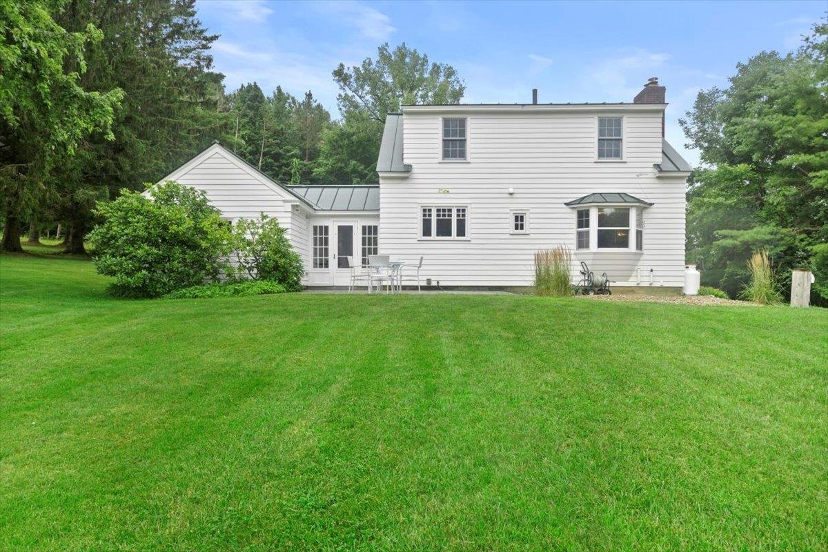 662 Burgess Road Bennington, VT 05201 - Photo 23 of 39