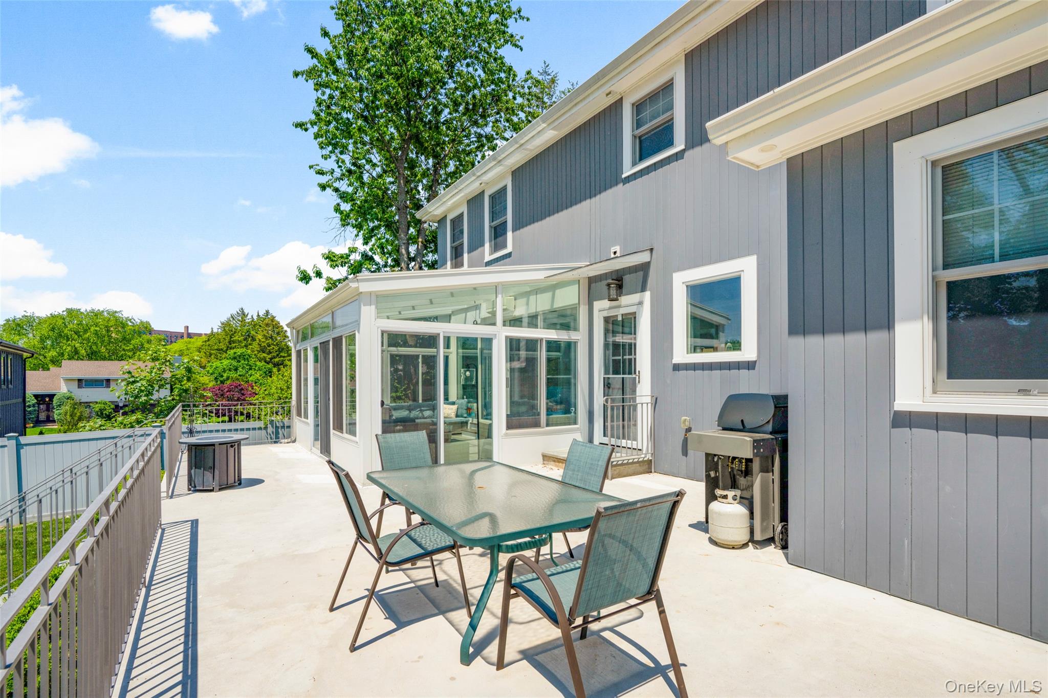 17 Clover Place New Rochelle, NY 10805 - Photo 40 of 50