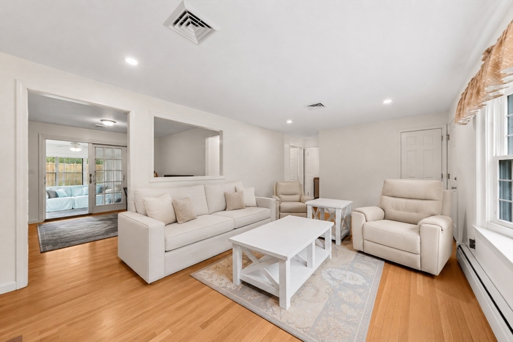 106 White Rock Road Yarmouth, MA 02675 - Photo 5 of 38