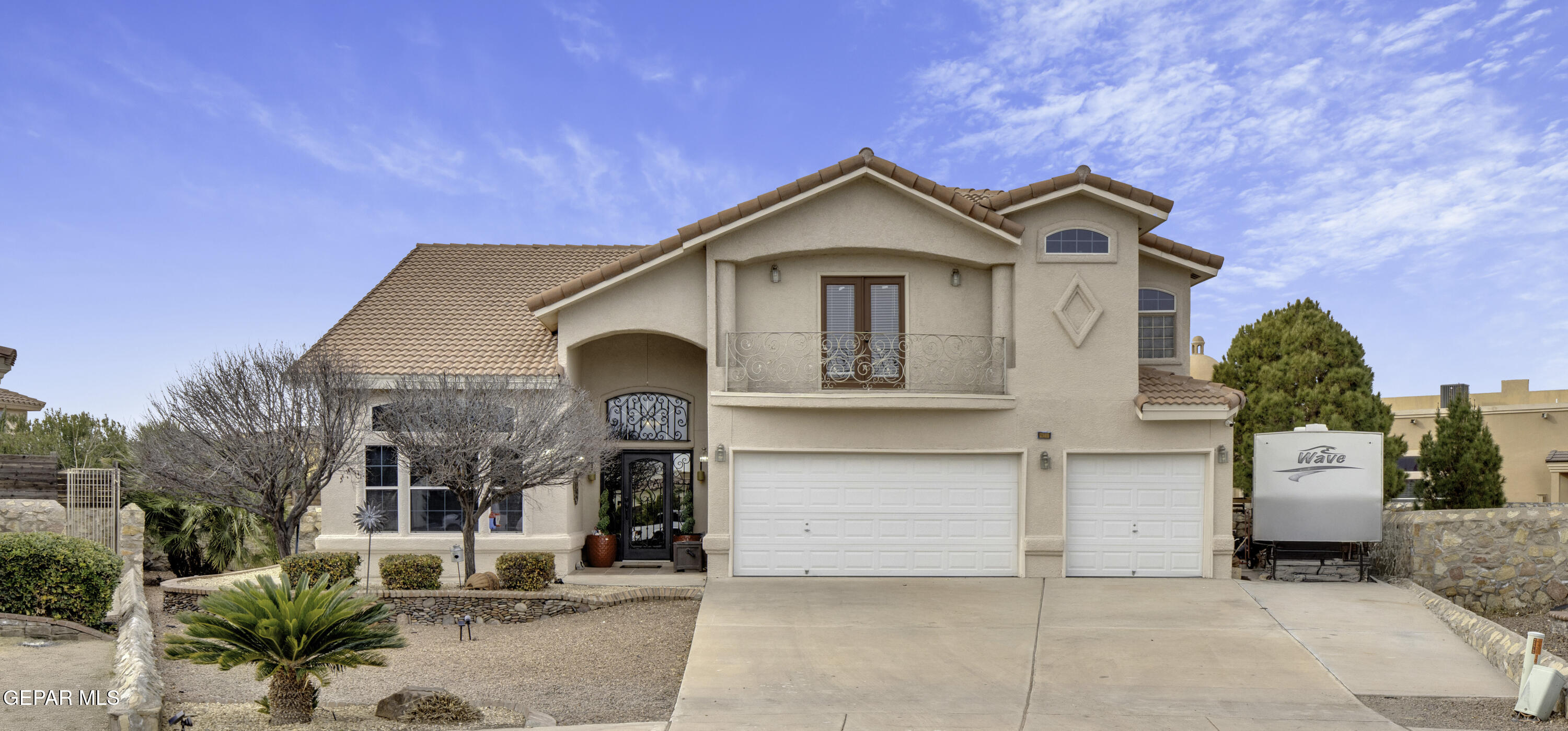 Looking for a perfect resort lifestyle?