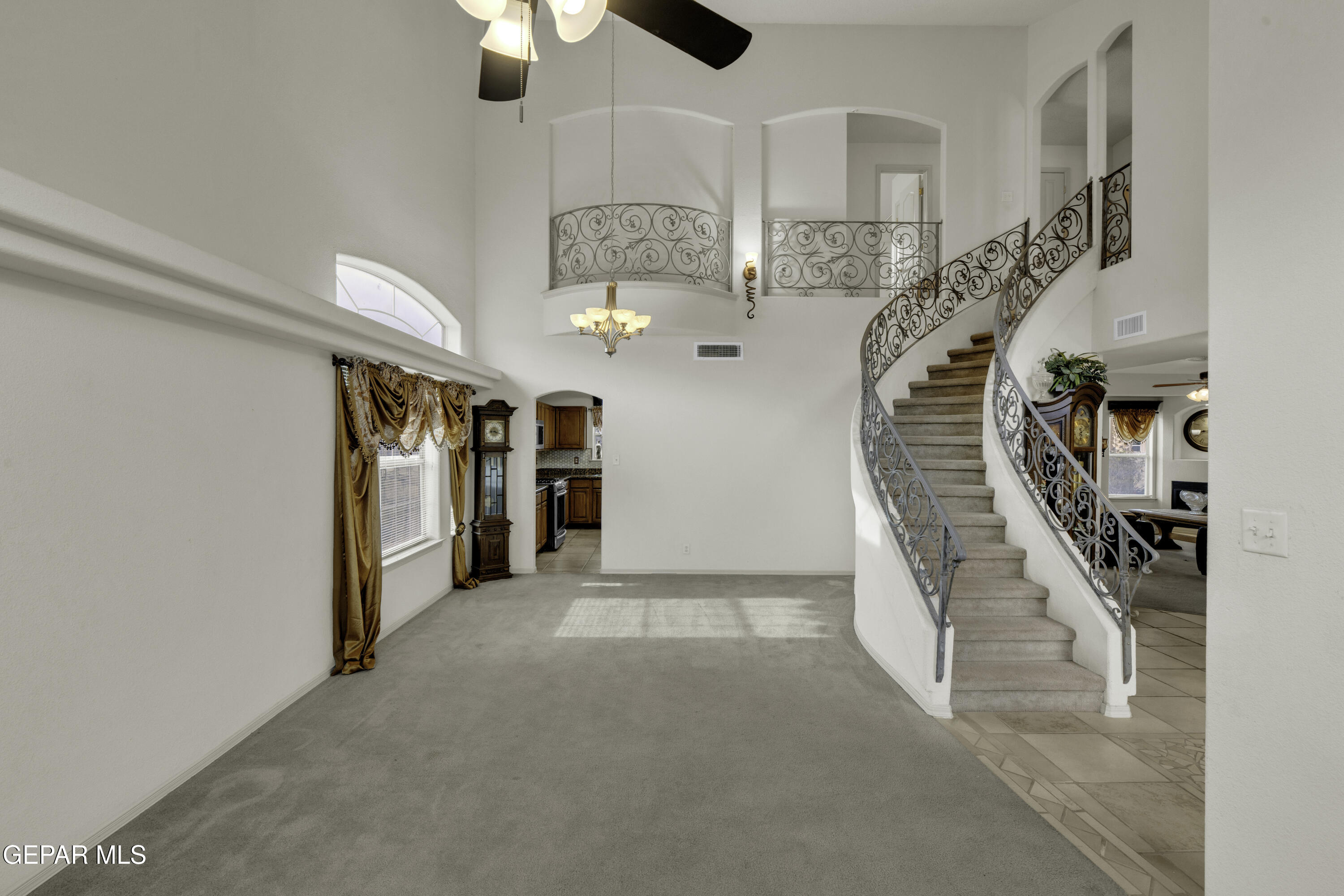 1075 Yasmin Court El Paso, TX 79932 - Photo 5 of 37 2 (7)