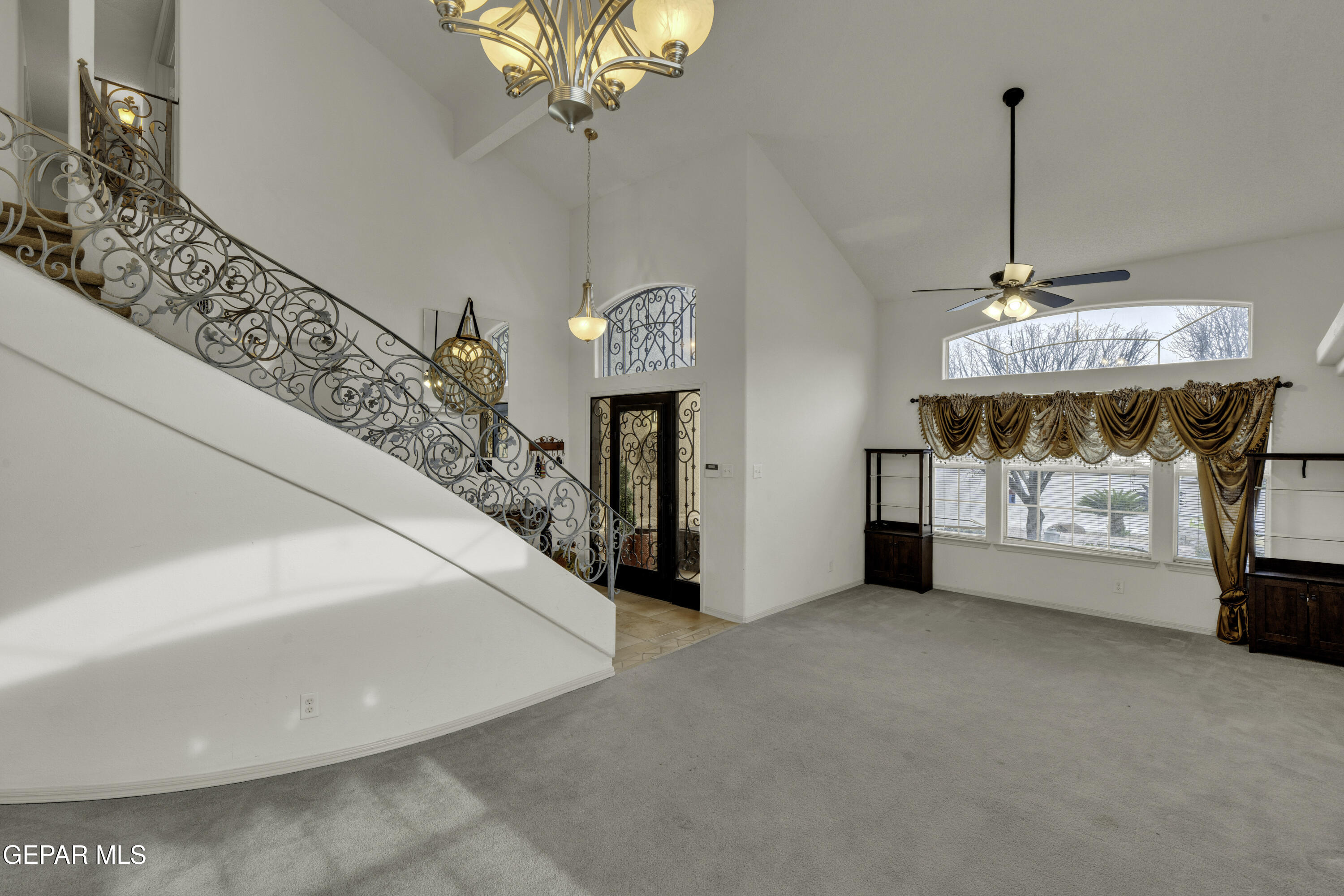 1075 Yasmin Court El Paso, TX 79932 - Photo 6 of 37 2 (8)