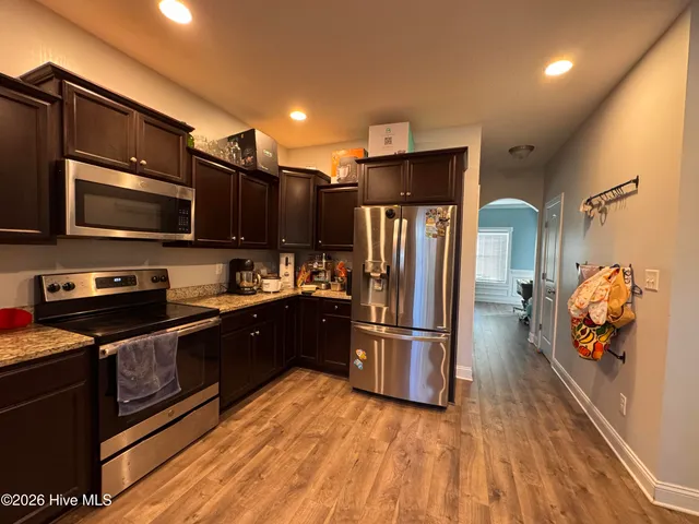 $2,300 | 316 Old Snap Dragon Court, Jacksonville, NC 28546