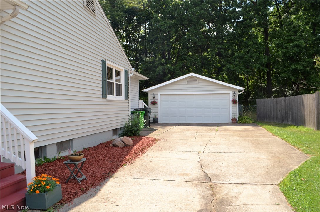 3992 Kenneth Road Stow, OH 44224 - Photo 26 of 27