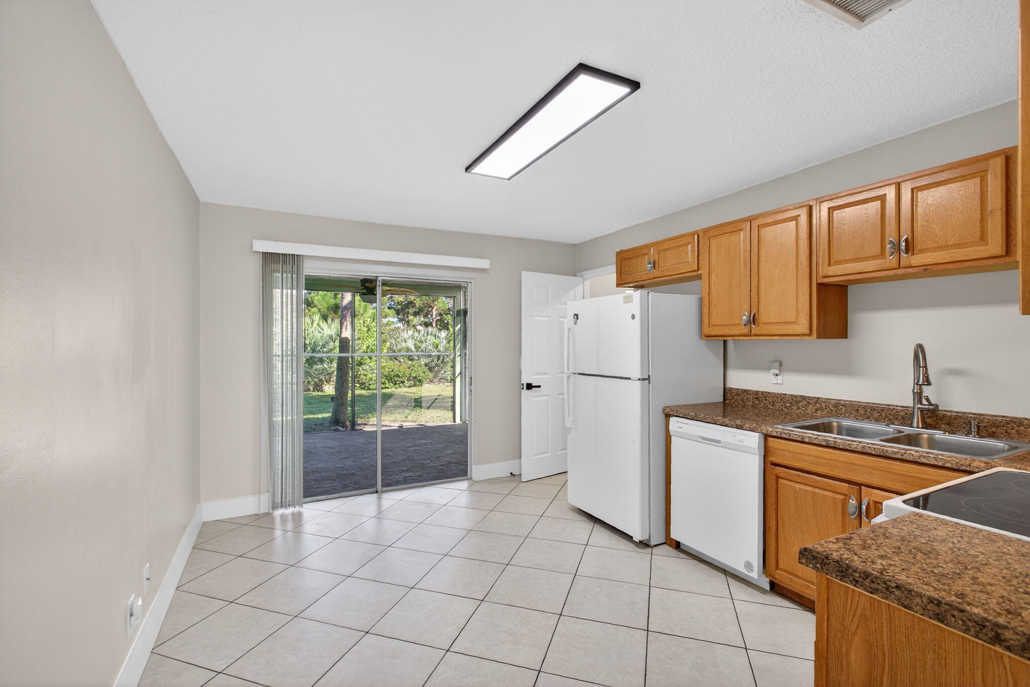 8695 Southeast Hobe Ridge Avenue Hobe Sound, FL 33455 - Photo 8 of 29 8-web-or-mls-320A0020
