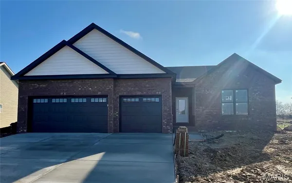 $485,000 | 614 Mortar Street, Mascoutah, IL 62258