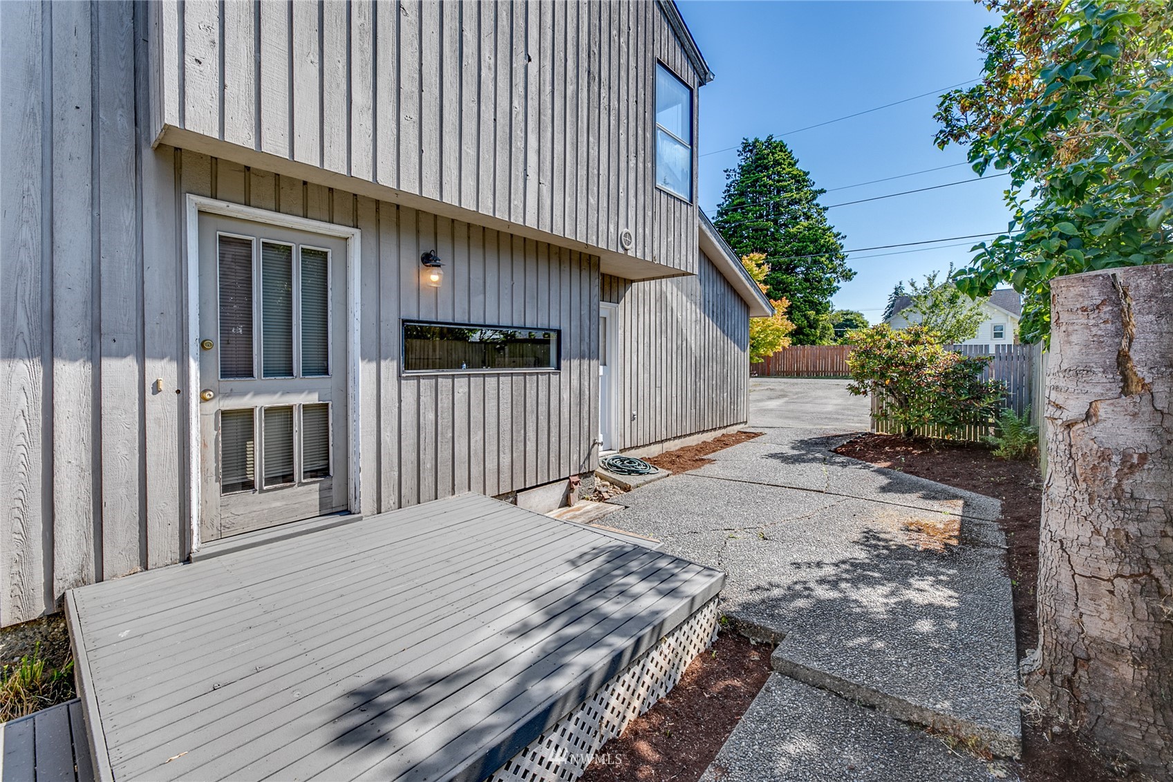 1015 Rockefeller Avenue Everett, WA 98201 - Photo 5 of 22 Gallery Image 5