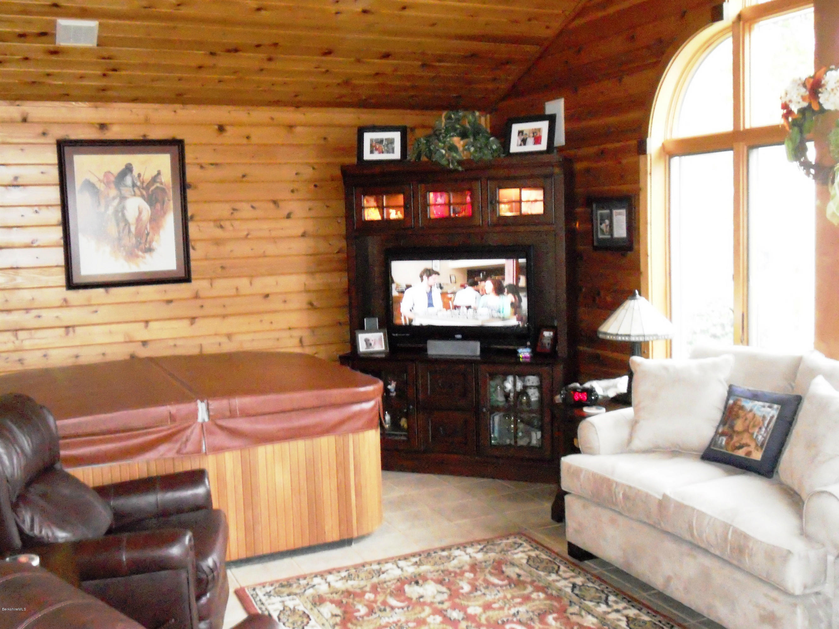 31 Winesap Road Pittsfield, MA 01201 - Photo 16 of 24 Sunroom