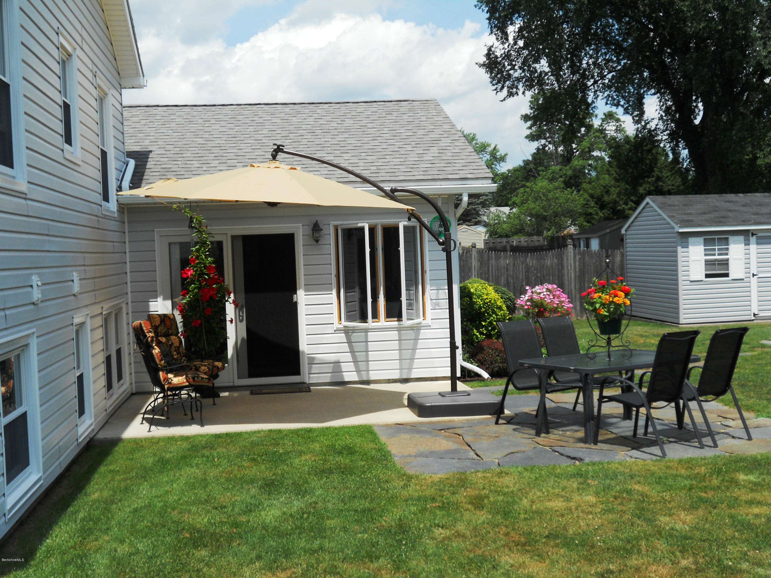 31 Winesap Road Pittsfield, MA 01201 - Photo 5 of 24 Rear Patio