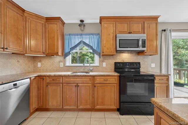 $479,900 | 34 Capital Drive, Washingtonville, NY 10992