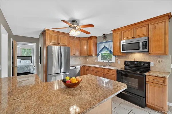 $479,900 | 34 Capital Drive, Washingtonville, NY 10992