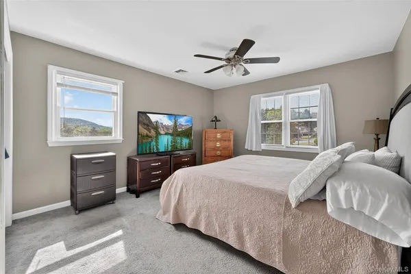 $479,900 | 34 Capital Drive, Washingtonville, NY 10992