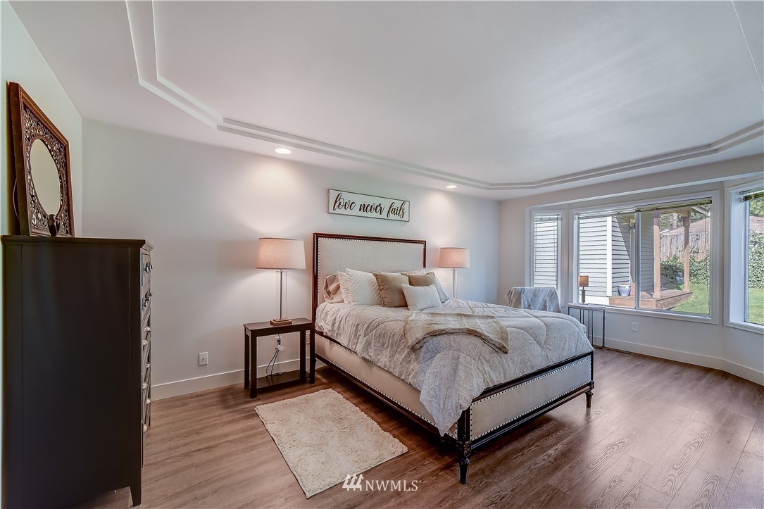 10016 Northeast 190th Street Bothell, WA 98011 - Photo 10 of 20 Gallery Image 10