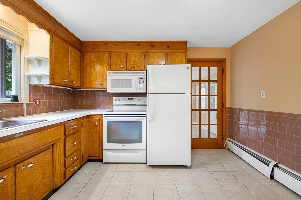 11 Lyndale Road Worcester, MA 01606 - Photo 21 of 40 Gallery Image 21