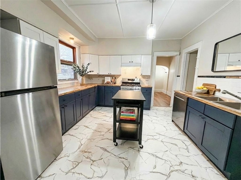 7 South Lewis Street Auburn, NY 13021 - Photo 12 of 46 Virtually Staged