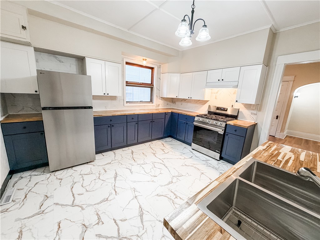 7 South Lewis Street Auburn, NY 13021 - Photo 13 of 46