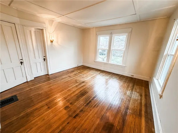 $194,900 | 7 South Lewis Street, Auburn, NY 13021