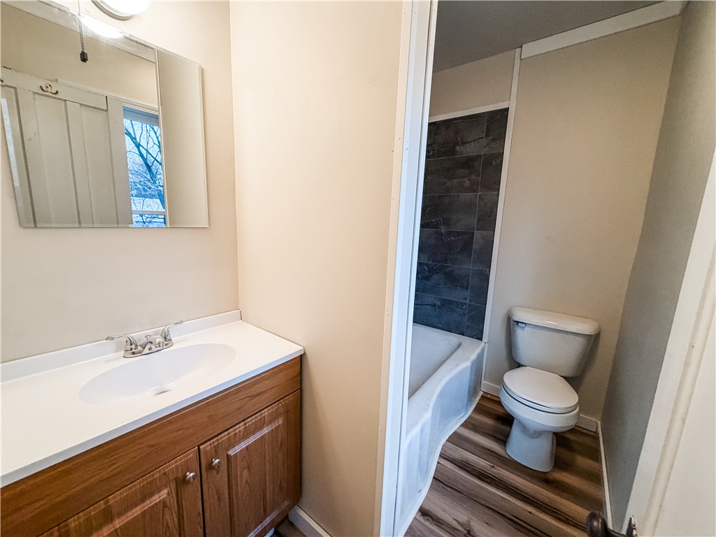 7 South Lewis Street Auburn, NY 13021 - Photo 37 of 46