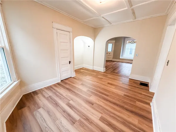 $194,900 | 7 South Lewis Street, Auburn, NY 13021