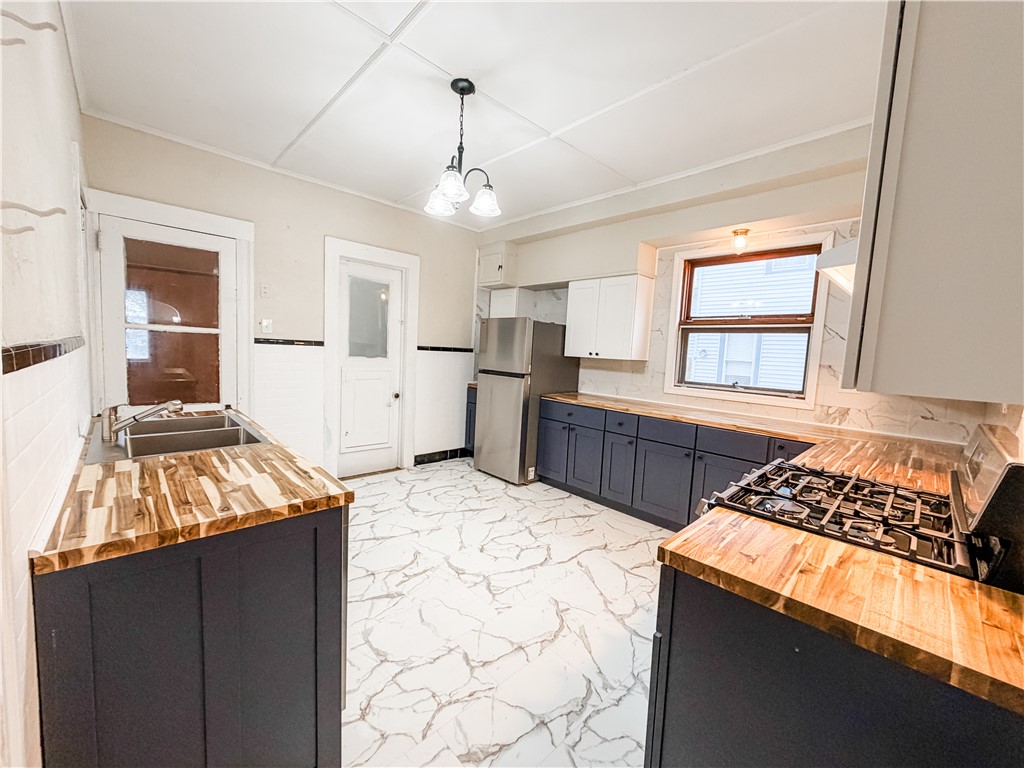 7 South Lewis Street Auburn, NY 13021 - Photo 10 of 46
