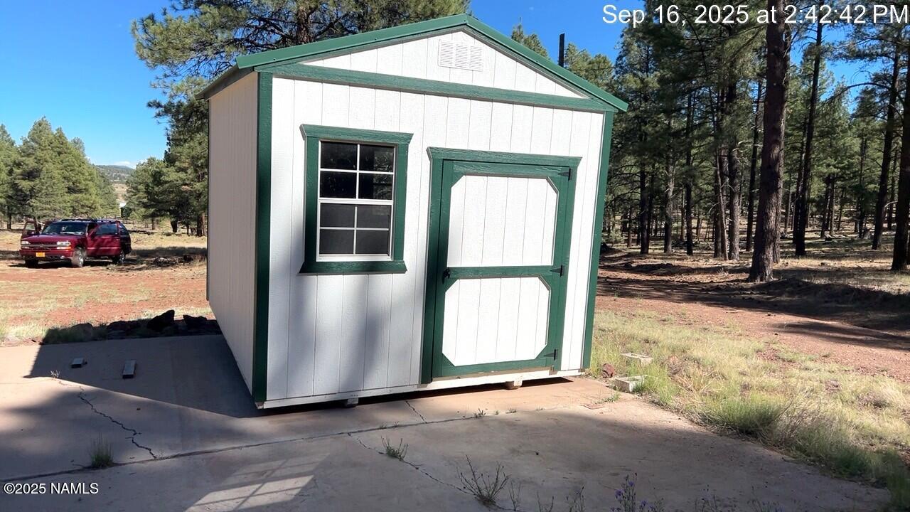 7145 East 4h Club Camp Road Williams, AZ 86046 - Photo 31 of 35 a view of outdoor space and car parked