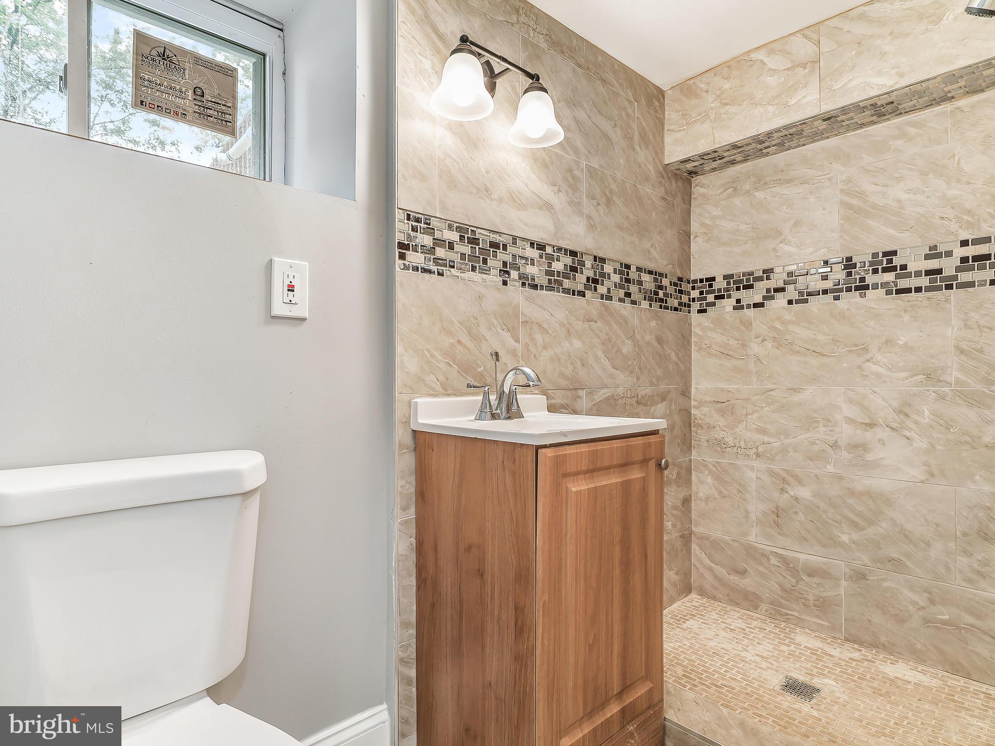 3708 Chatham Road Baltimore, MD 21215 - Photo 22 of 28 Bath