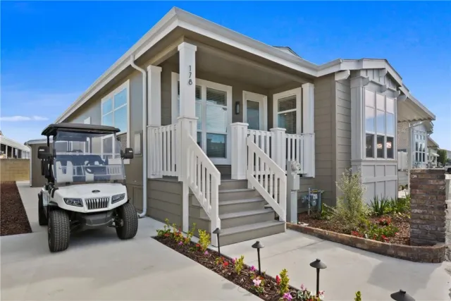 $379,900 | 16222 Monterey Lane, Unit 178, Huntington Beach, CA 92648