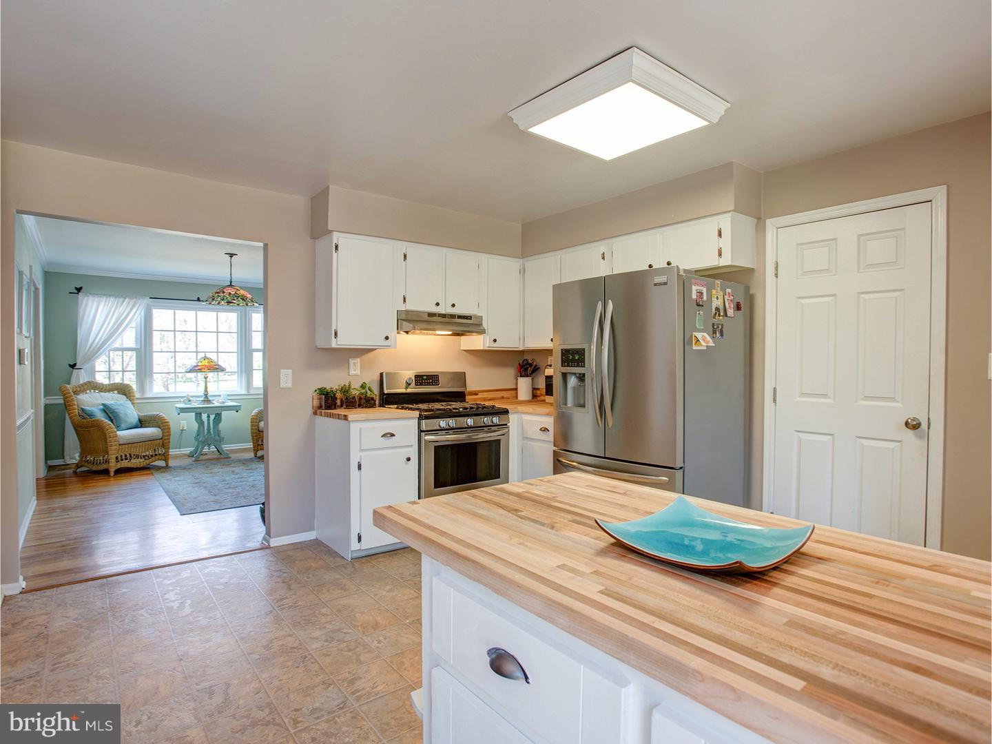 14 Yeger Road Princeton Junction, NJ 08550 - Photo 8 of 25 Kitchen