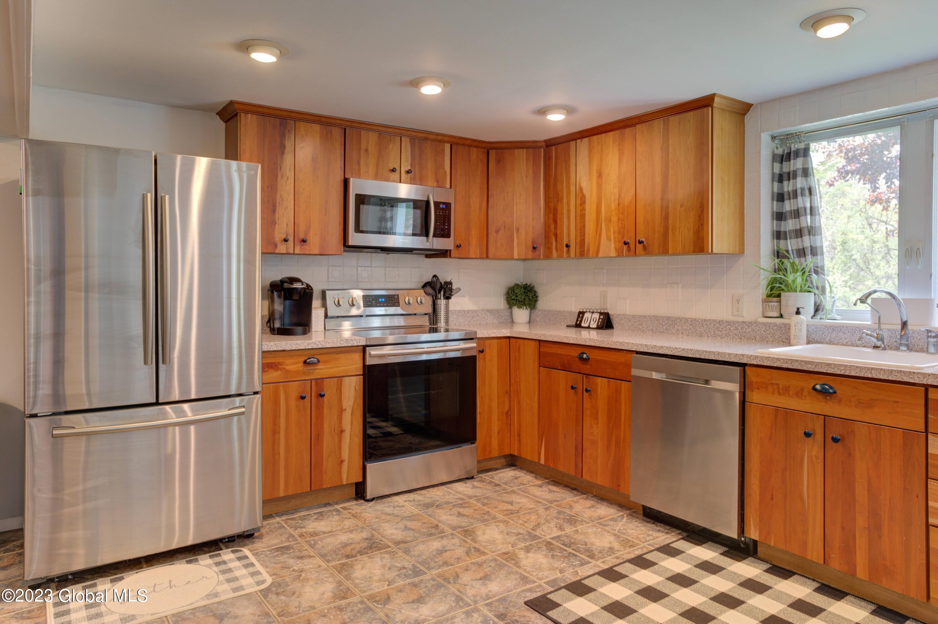 203 Dearstyne Road Brunswick, NY 12180 - Photo 11 of 41 13-DEARSTYNE