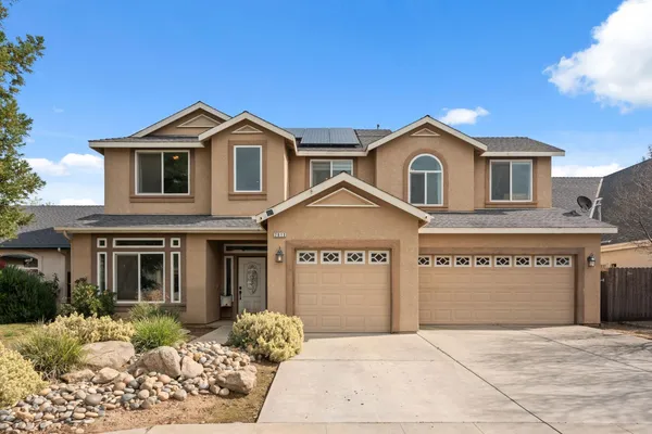 $629,000 | 2613 Applegate Avenue, Clovis, CA 93611