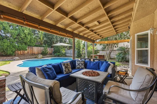 $629,000 | 2613 Applegate Avenue, Clovis, CA 93611