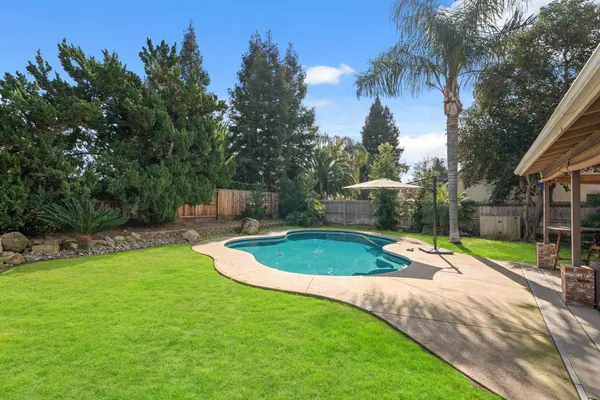 $629,000 | 2613 Applegate Avenue, Clovis, CA 93611