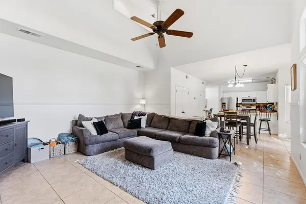 $629,000 | 2613 Applegate Avenue, Clovis, CA 93611