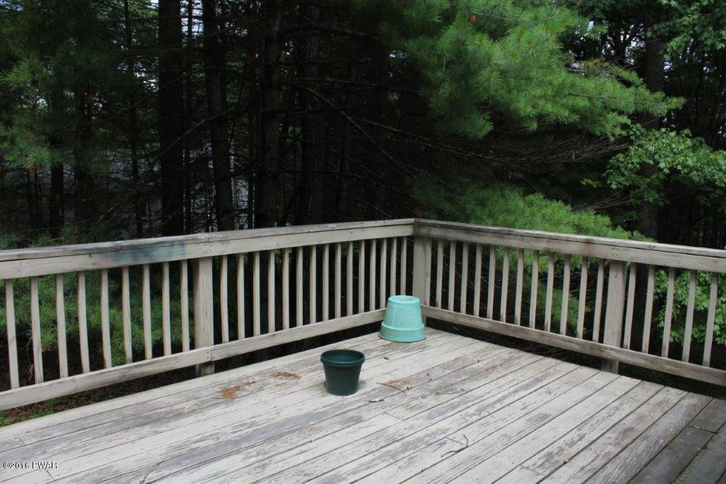 112 Mountain Springs Road Milford, PA 18337 - Photo 11 of 31 17 nice deck