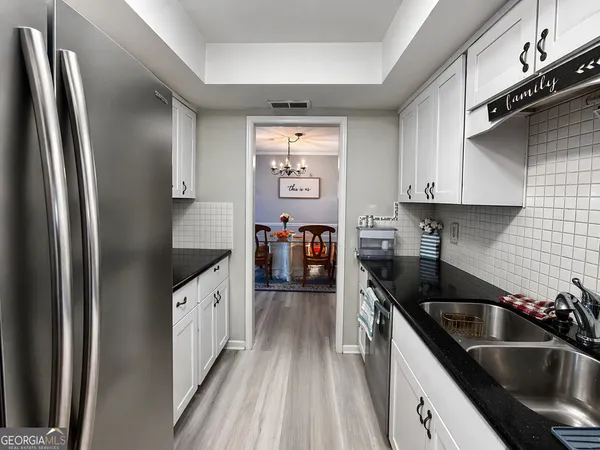 $200,000 | 6851 Roswell Road, Unit D33, Sandy Springs, GA 30328