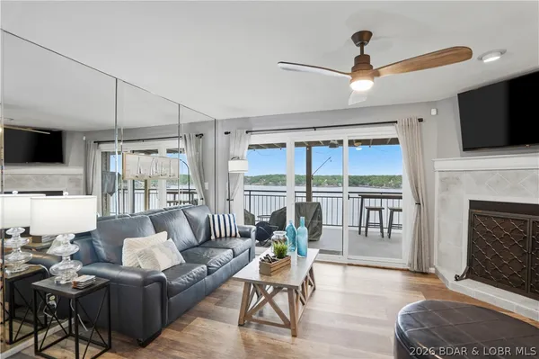 $414,000 | 166 Falls Point Drive, Unit 1B, Lake Ozark, MO 65049