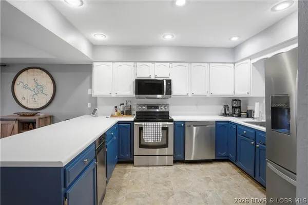$414,000 | 166 Falls Point Drive, Unit 1B, Lake Ozark, MO 65049