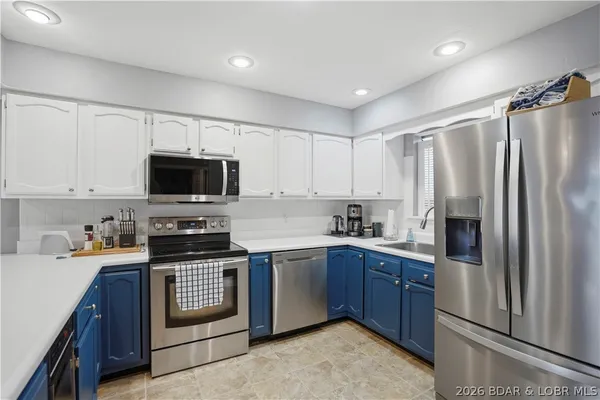 $414,000 | 166 Falls Point Drive, Unit 1B, Lake Ozark, MO 65049