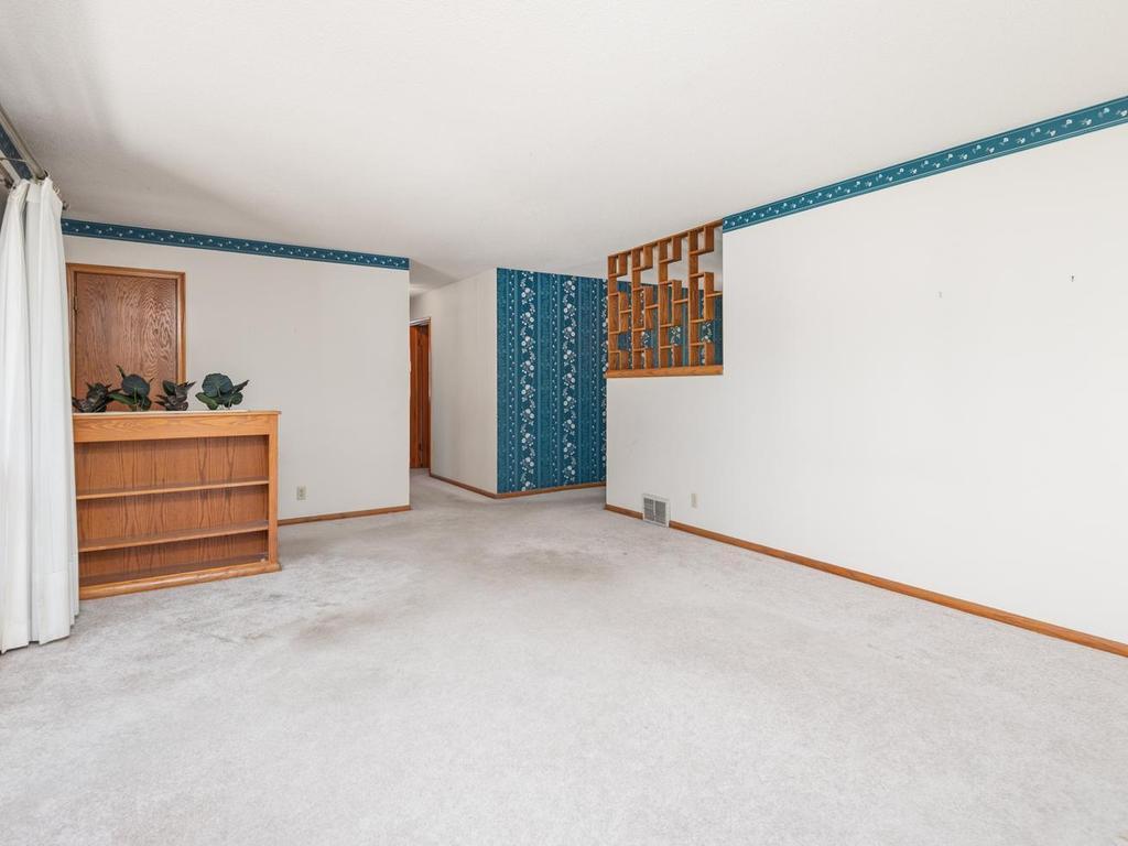 217 69th Avenue Northeast Fridley, MN 55432 - Photo 5 of 31