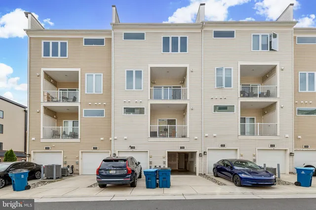 a car parked in front of a building