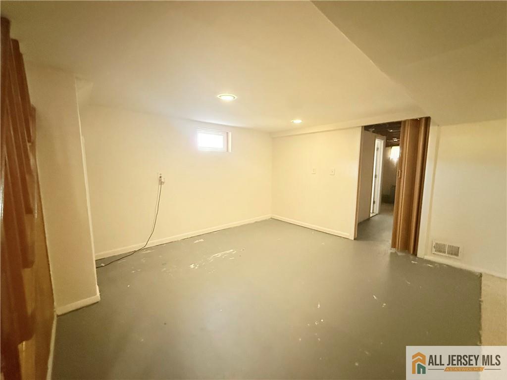 10 Hamilton Avenue Edison, NJ 08820 - Photo 7 of 10 a view of an empty room