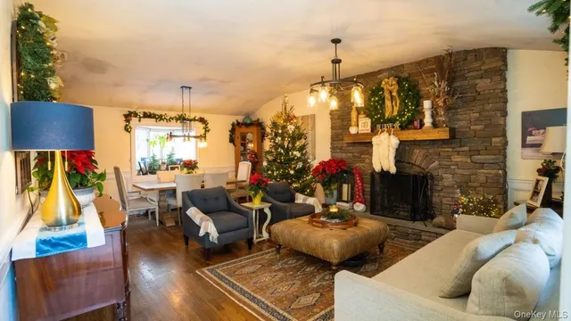 $739,888 | 4 Galaxie Lane, Selden, NY 11784