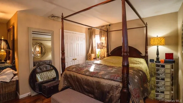 $739,888 | 4 Galaxie Lane, Selden, NY 11784