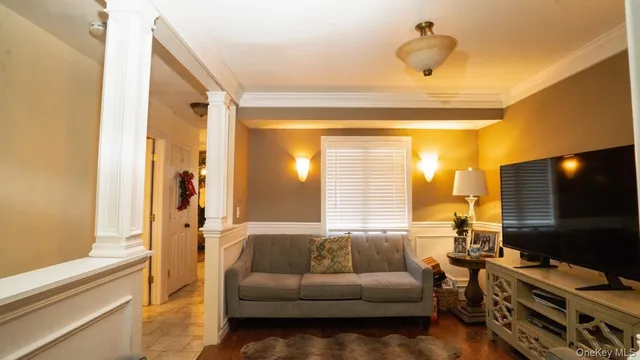 $739,888 | 4 Galaxie Lane, Selden, NY 11784