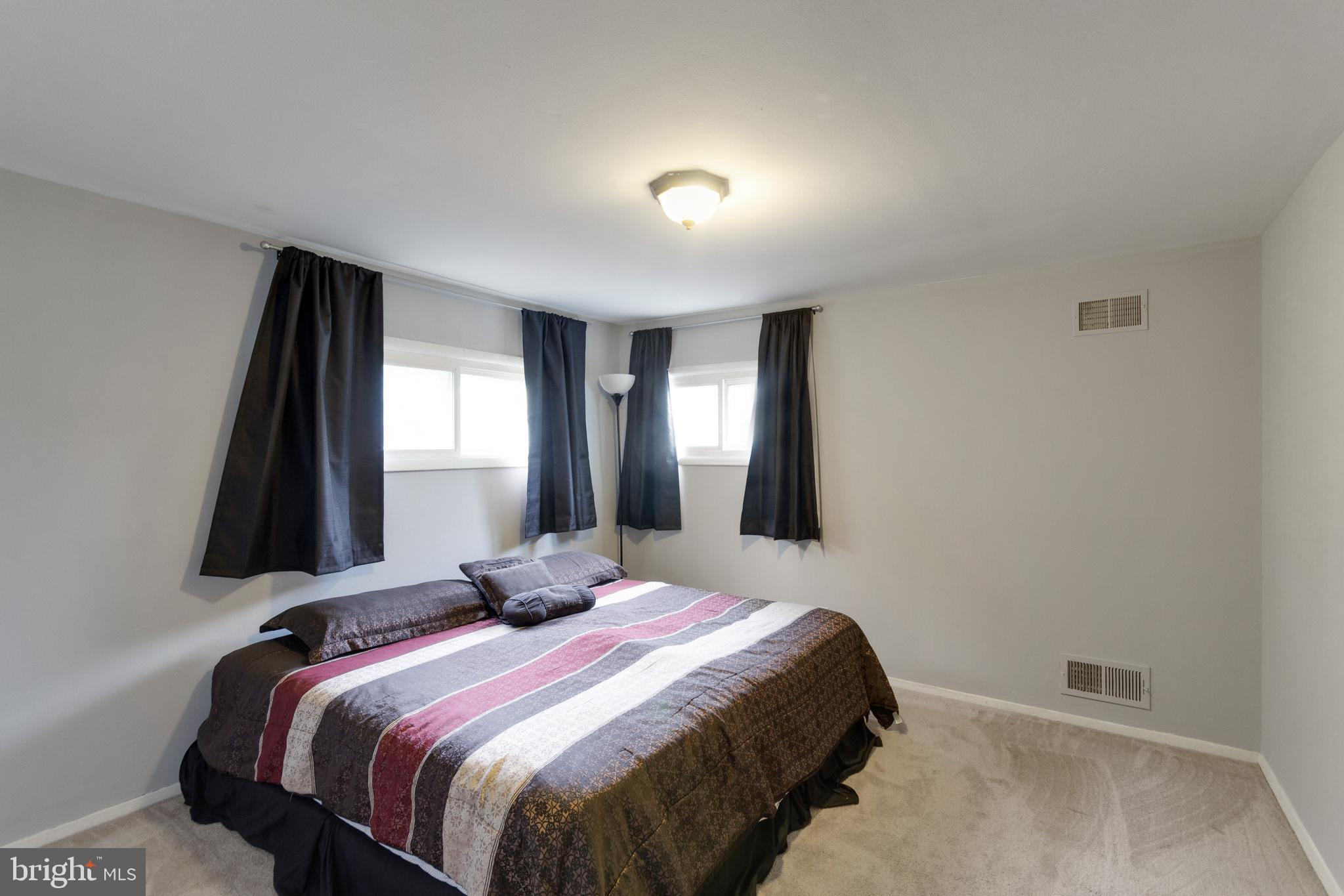 218 Ridgely Road Glen Burnie, MD 21061 - Photo 15 of 25 Bedroom #2 - almost same size as master