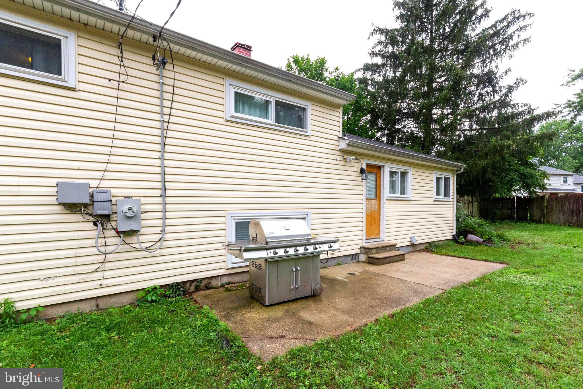 218 Ridgely Road Glen Burnie, MD 21061 - Photo 24 of 25 Fenced-in, BIG backyard, with patio