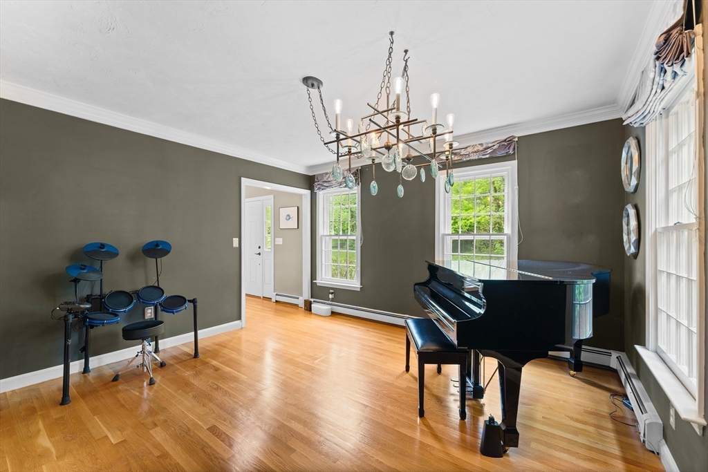 126 Arrow Head Road Marshfield, MA 02050 - Photo 13 of 42 Gallery Image 13