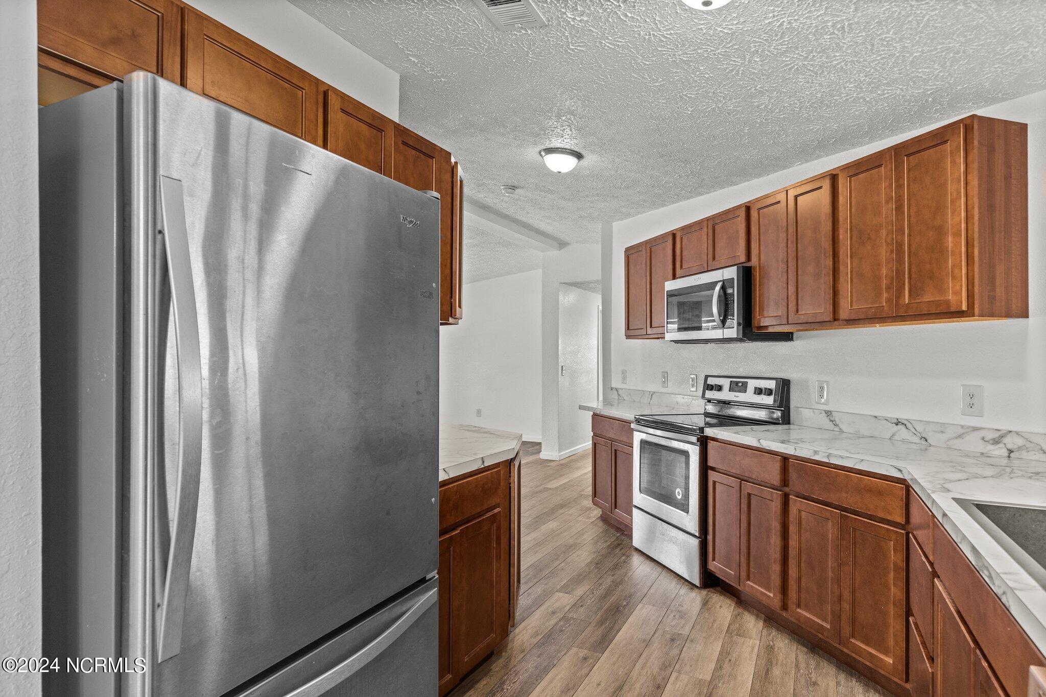263 Hilltop Road Newport, NC 28570 - Photo 8 of 52 16-web-or-mls-1S3A4497