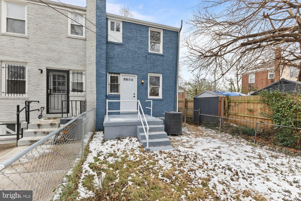 210 62nd Street Northeast Washington, DC 20019 - Photo 3 of 29